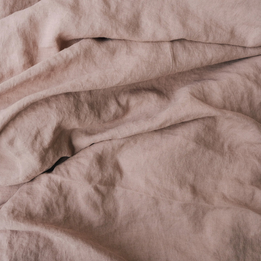 Organic Linen Bedding Set with Flat sheet 240x270 in Coral Tide, image size:1080x1080