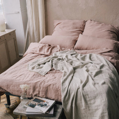 Linen Bedding set with Flat sheet 240x270 in Coral tide