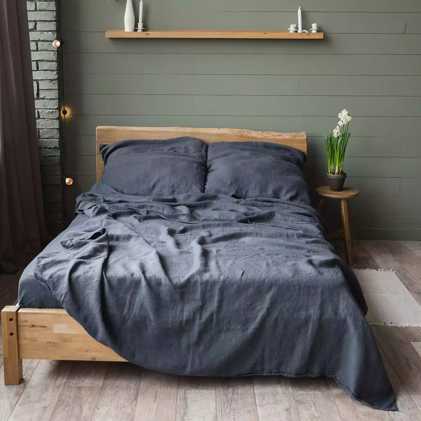 Linen bedding set with Flat sheet 190х270 in Graphite