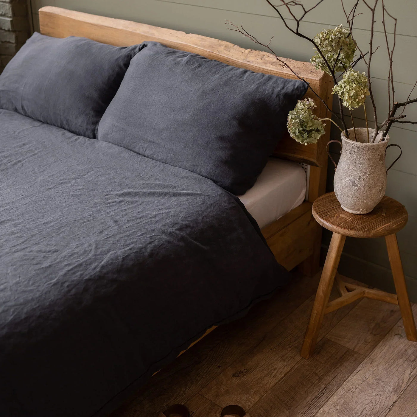 Linen bedding set 220x240 in Graphite