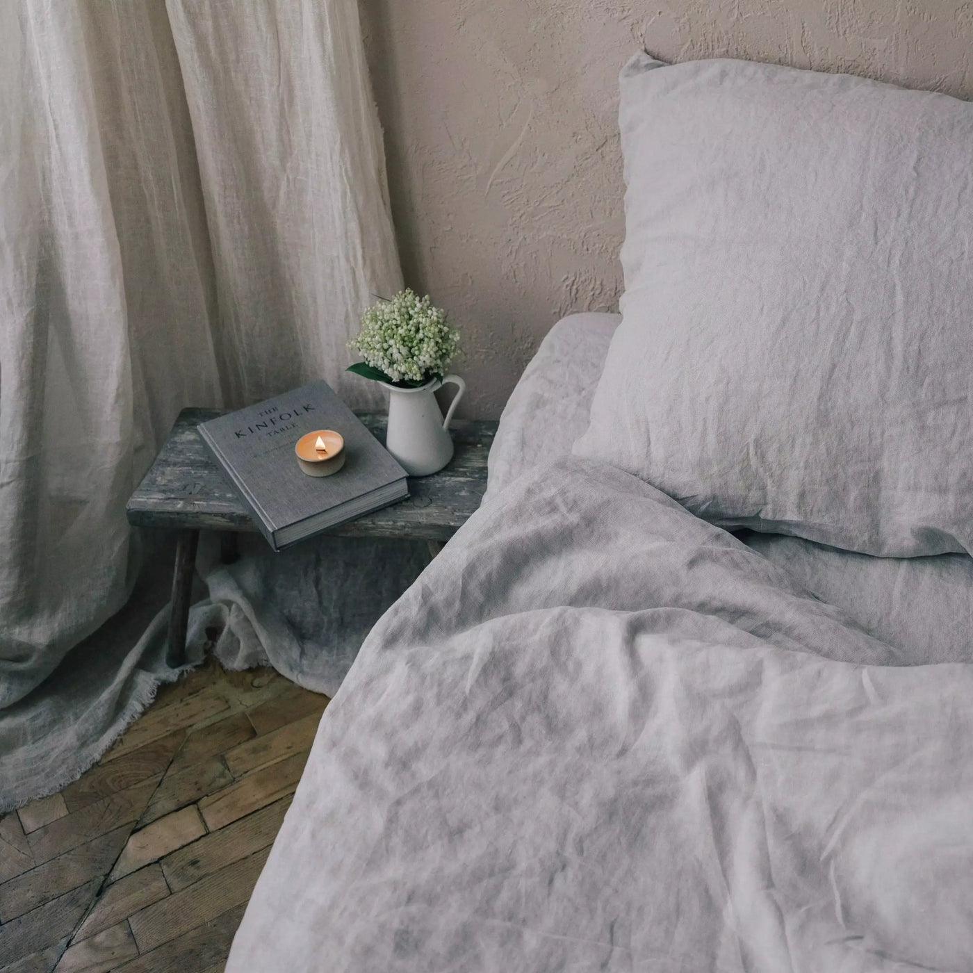 Add your Elegant Linen Bedding Set 200x200 in Grey 2