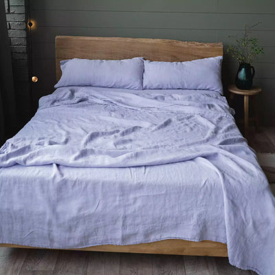 Set di lenzuola in lino con lenzuolo piatto 240x270 in fiore di lavanda