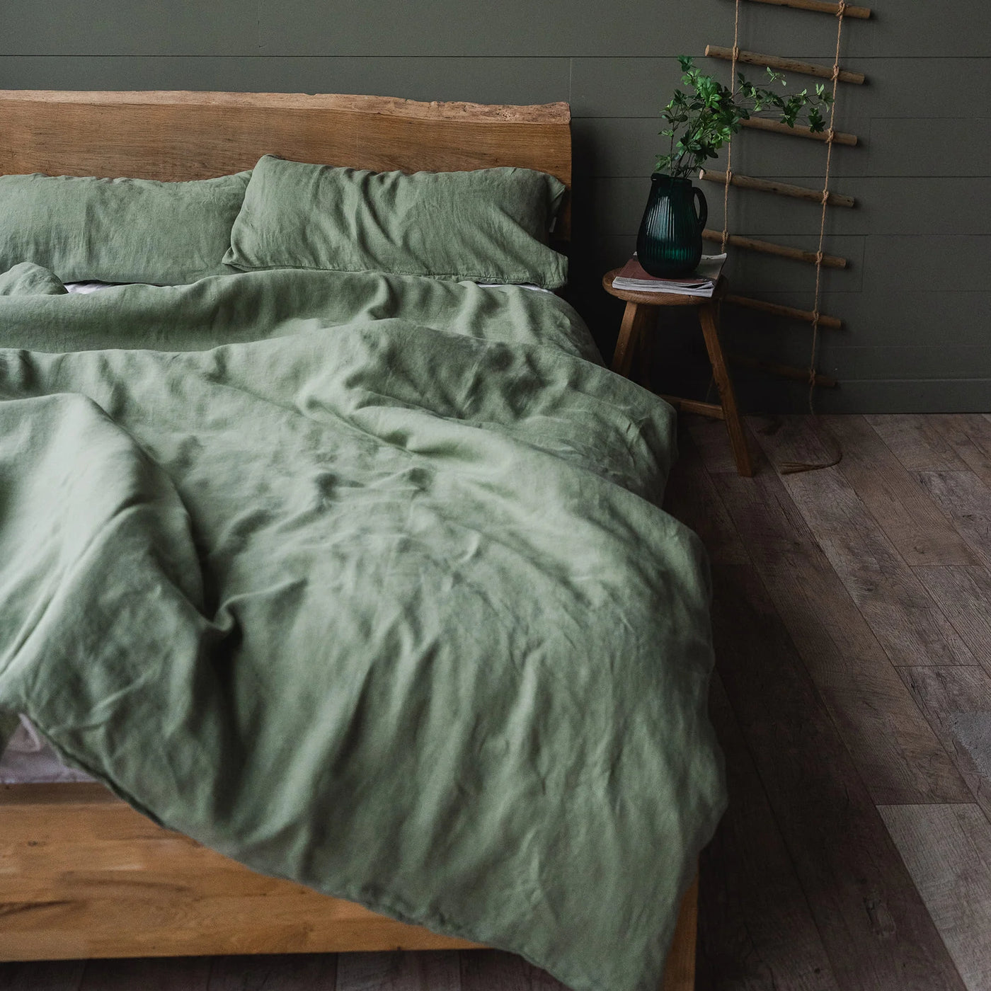 Linen bedding set 200x200 in Olive
