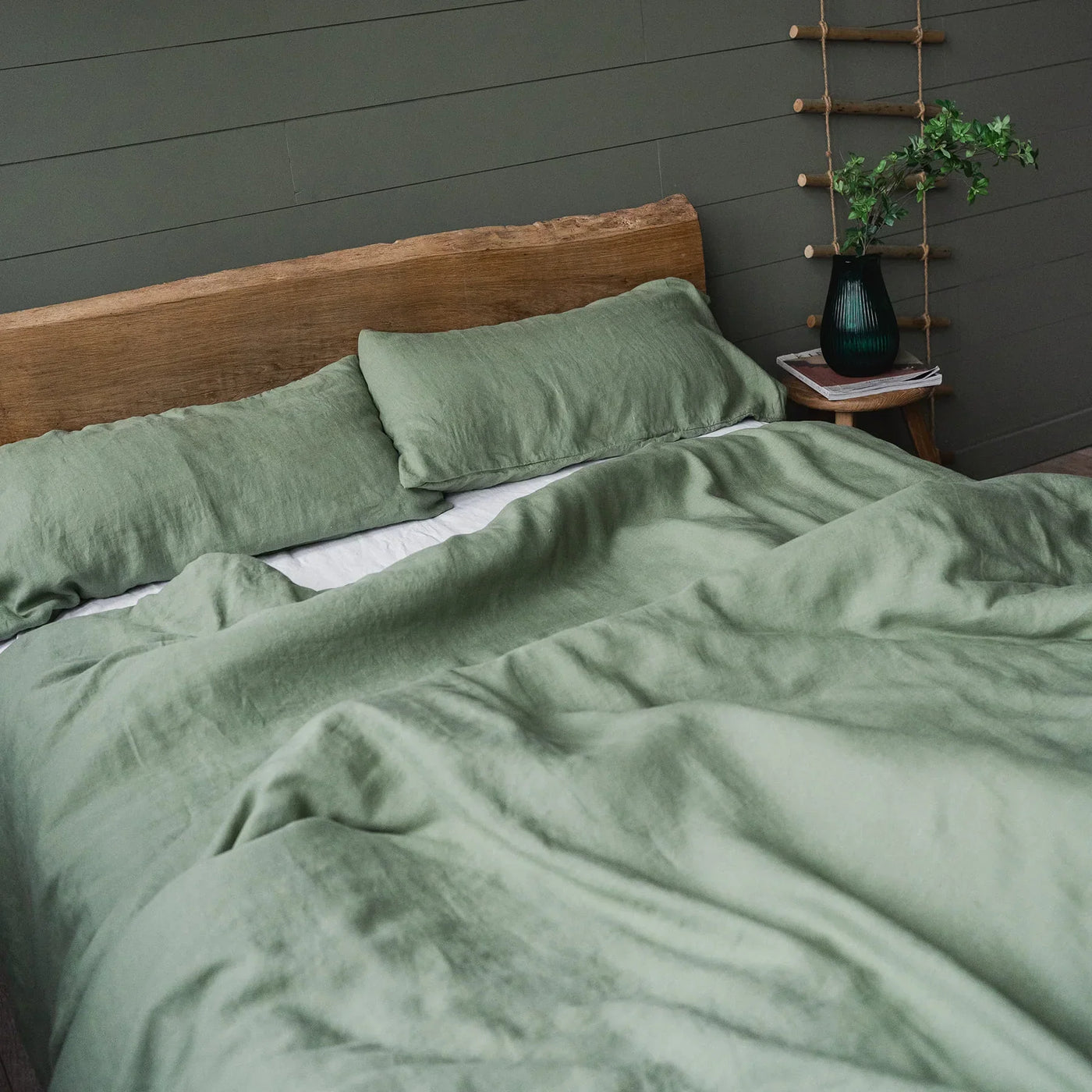 Linen bedding set 220x240 in Olive