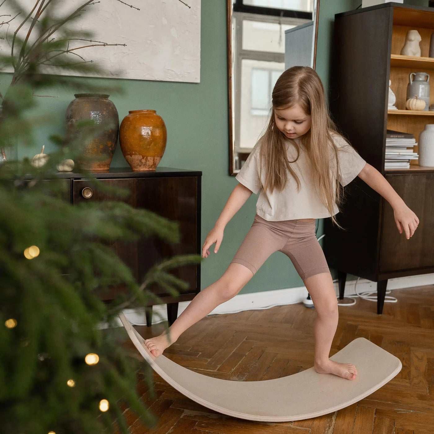 Ordina ora Eco-Friendly Large Wooden Curved Balance Board for Kids 1