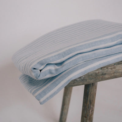 Acquista il set di biancheria da letto in puro lino 135x200 in blu con strisce bianche 7