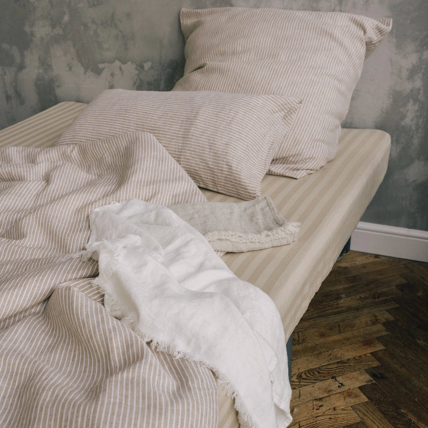 Buy Eco-Linen Bedding Set 135x200 in Orange with White Stripes 5